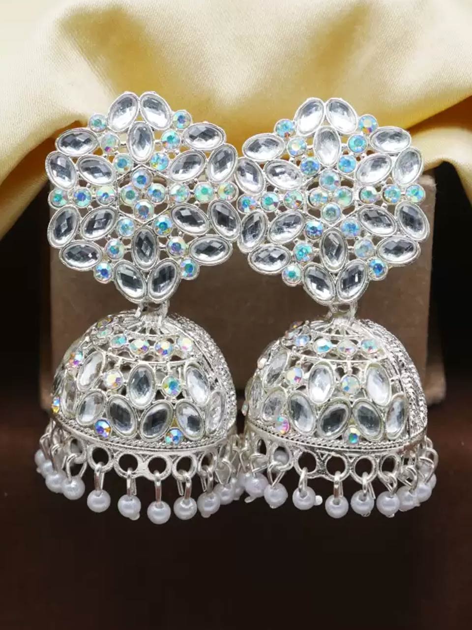 Radhika Merchant’s Diamond Studded Jhumka